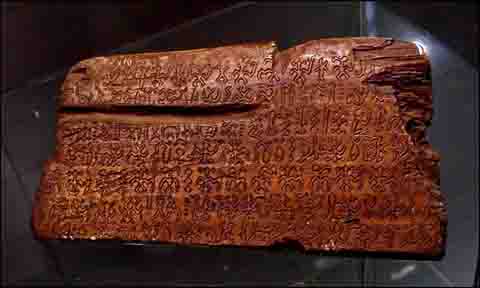 tablette ecriture rongo rongo